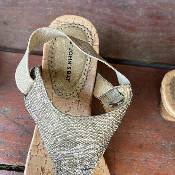 Gold Wedge Sandals - Size 7 - Picture 2 of 3